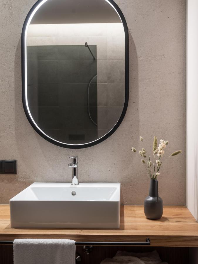 Arieshof Apartment Floronzo ภายนอก รูปภาพ
