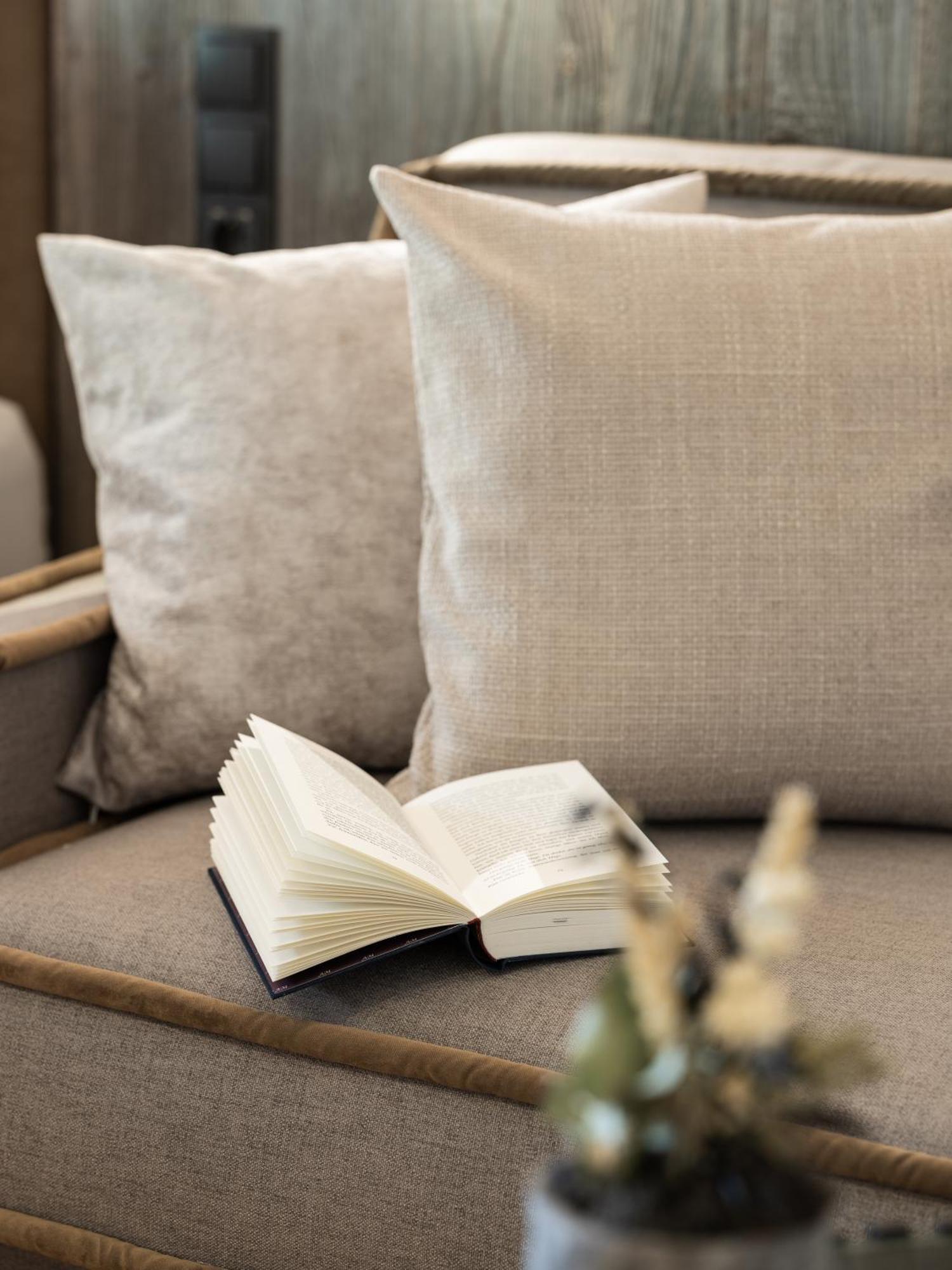 Arieshof Apartment Floronzo ภายนอก รูปภาพ